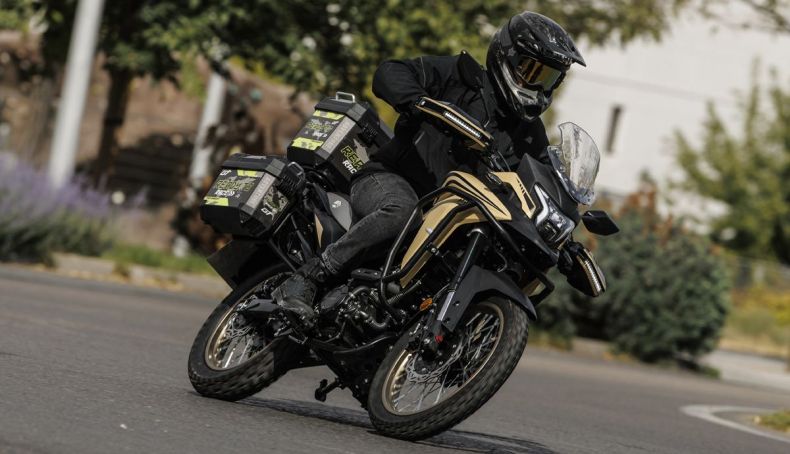 MOTOCICLISMO: MITT DESERT 125, la trail que redefine la aventura urbana