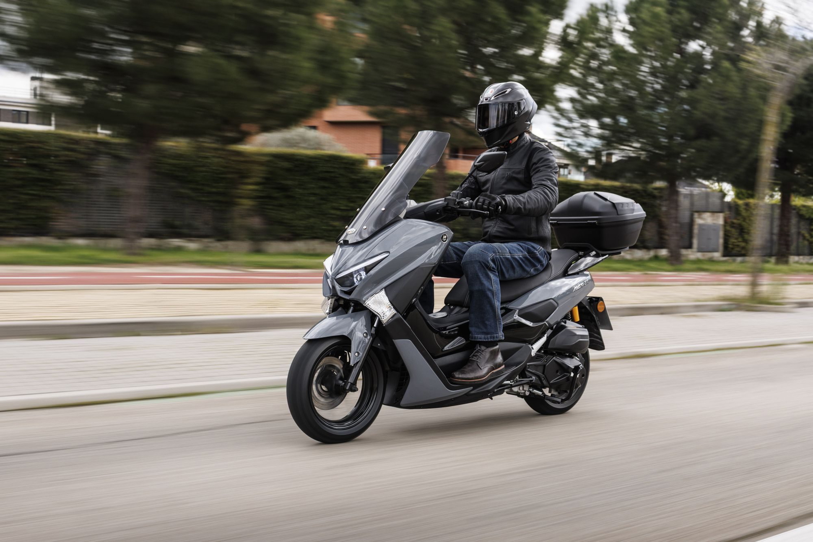 DIARIO MOTOR: El MITT MAX-T 125 es el scooter español más completo si lo quieres todo a un precio bajo
