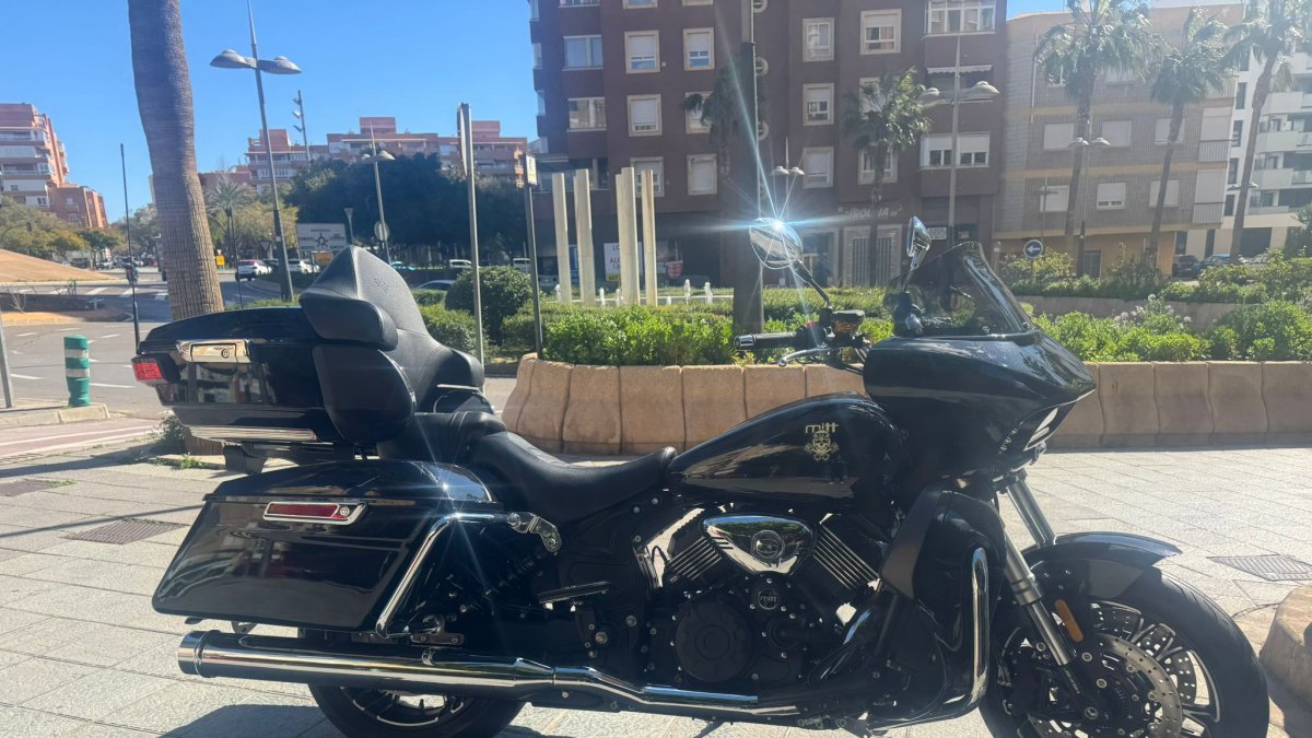 LA VOZ ALMERÍA: Ortiz Motos presenta la MITT 808 TRAVELER