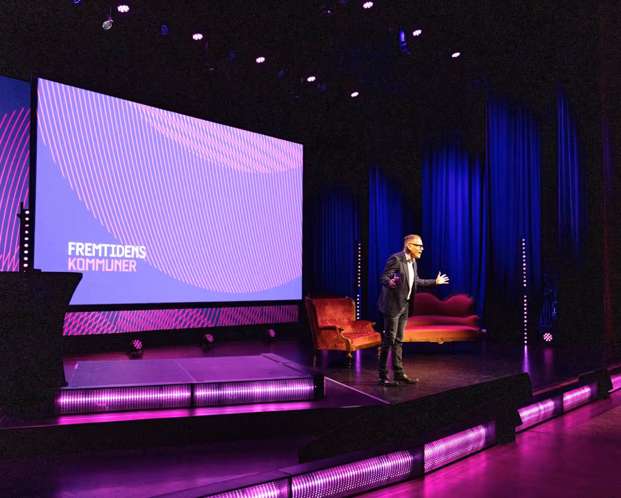 Foredrag med Tor Åge Eikerapen