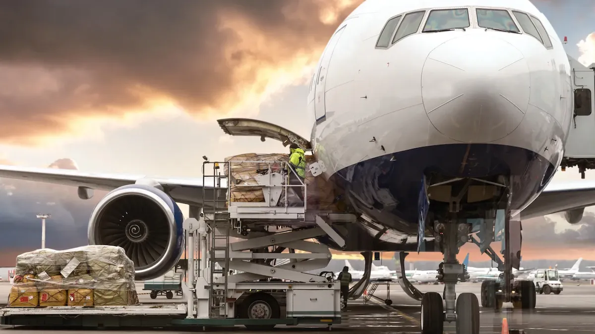 Veho nabs crucial link to shippersâ West Coast operations via Clearjet