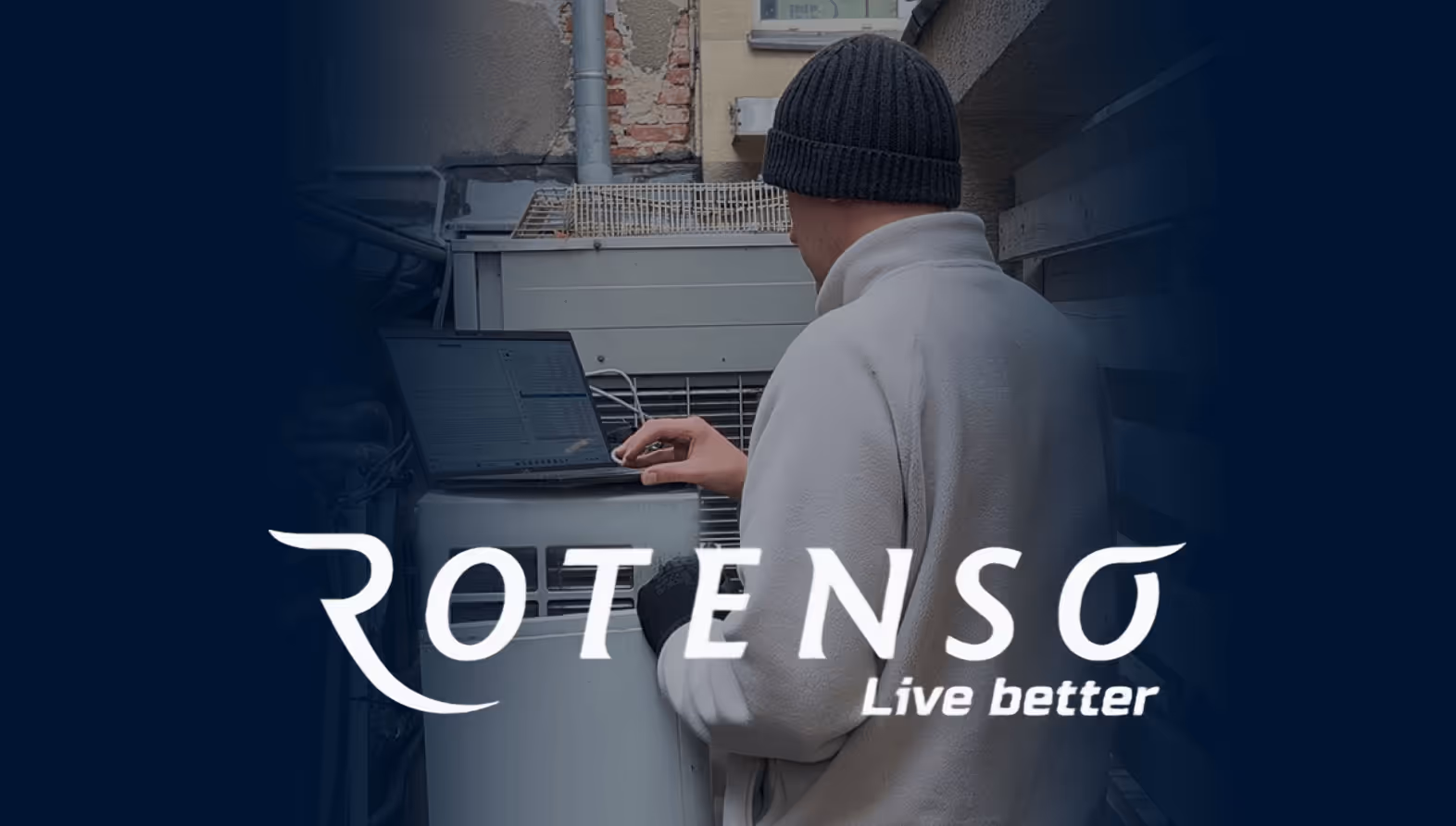 Serwisant Technowent serwisuje agregat Rotenso RVF
