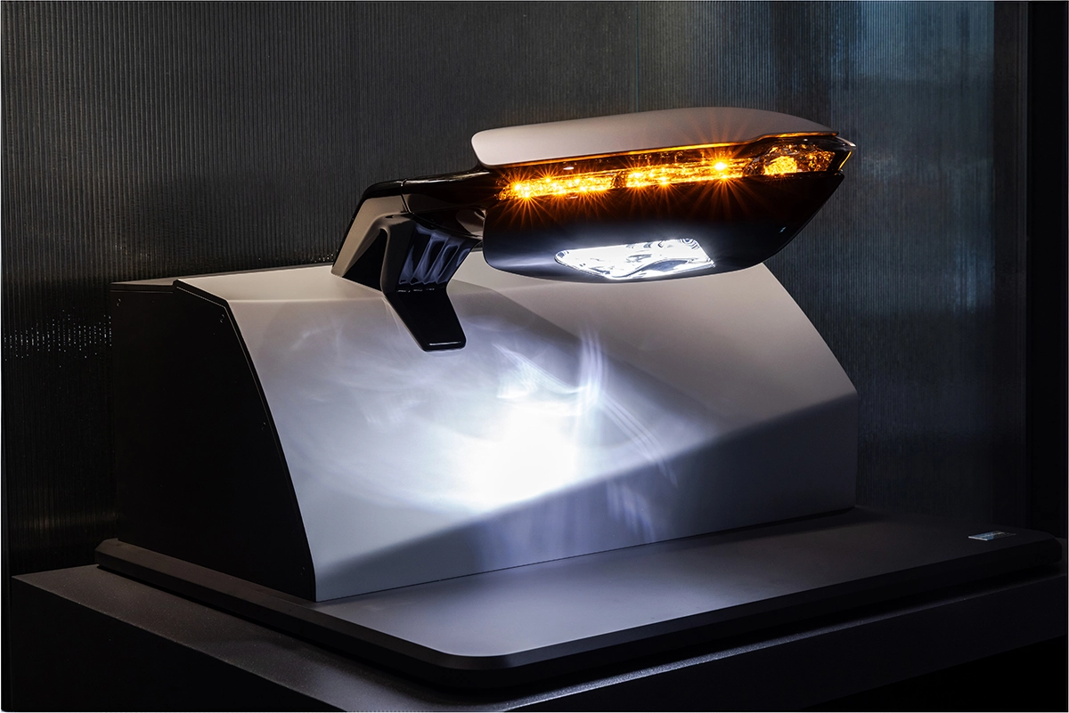 Wing Mirror by Swarovski Mobility