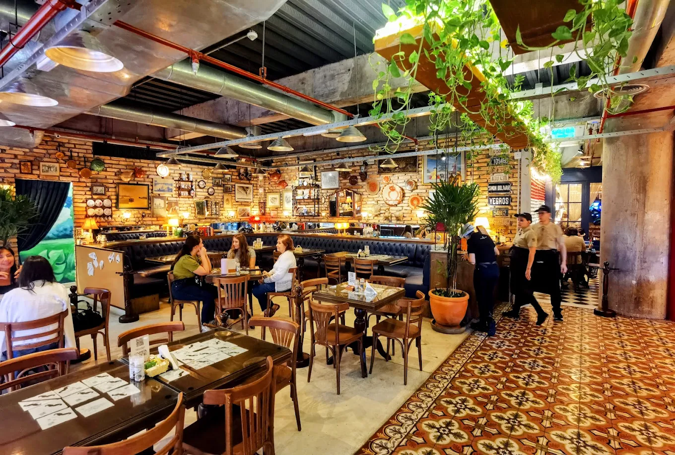 El Café de Acá - Paseo Galería in Asunción 4