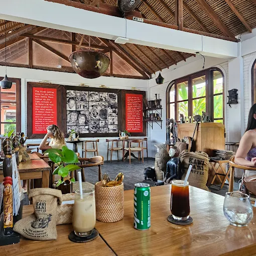 Kawisari Coffee Farm Shop & Eatery Bali 2