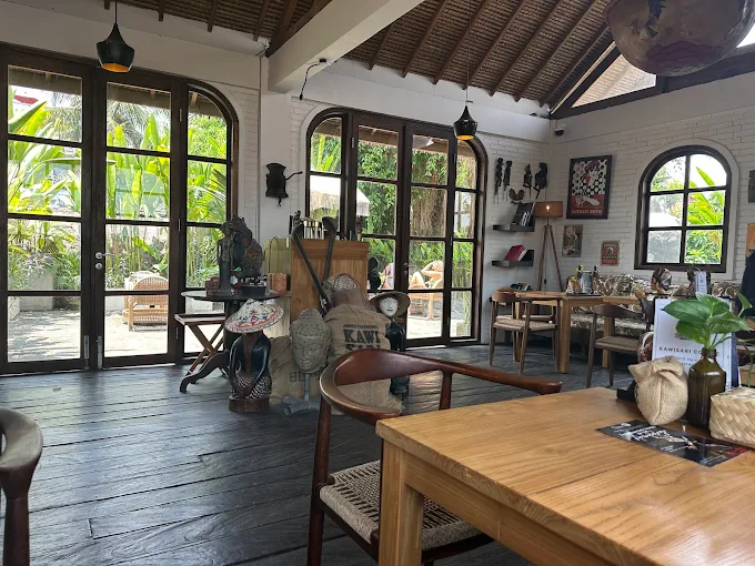 Kawisari Coffee Farm Shop & Eatery Bali