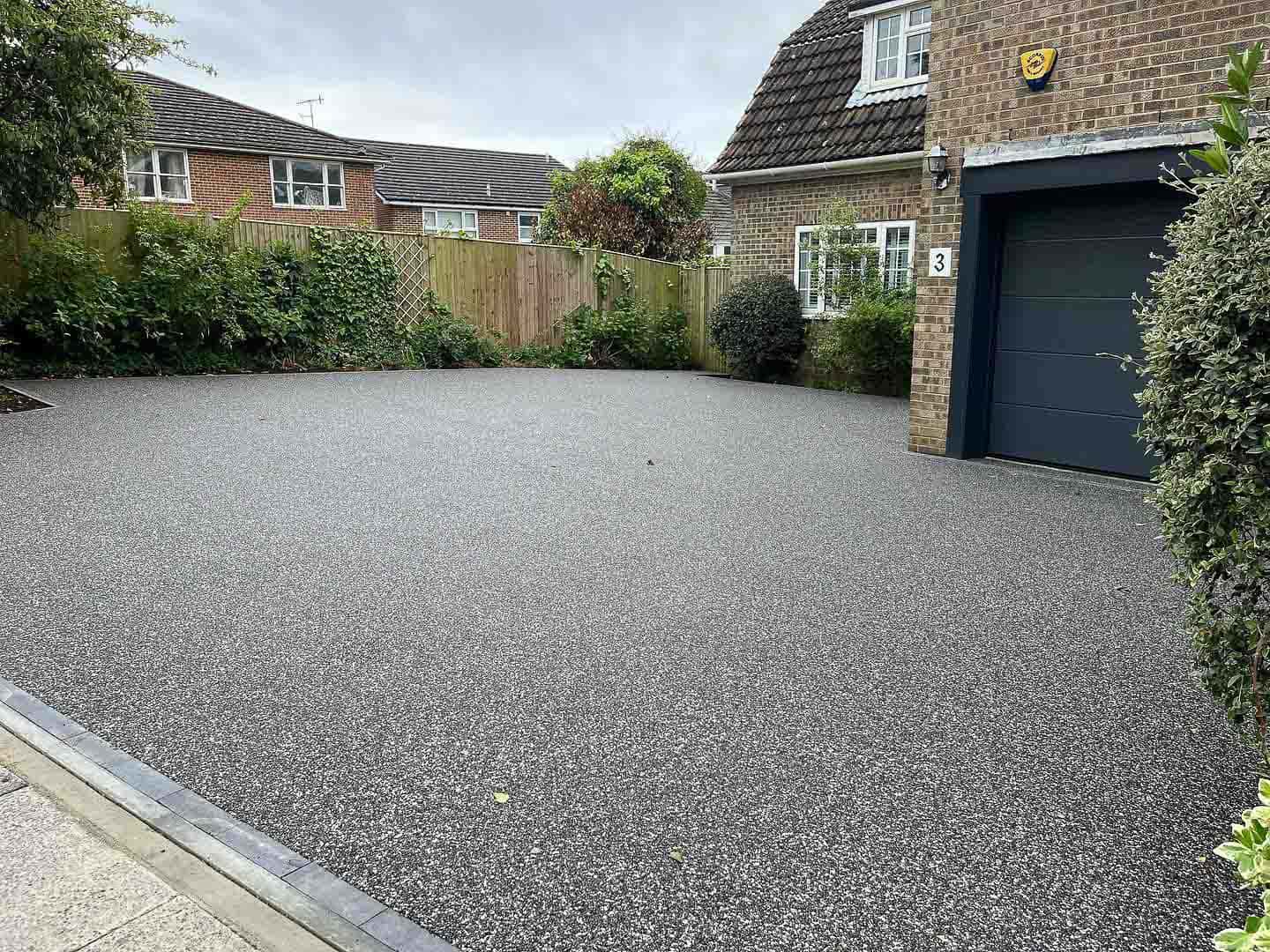 Dark grey resin driveway