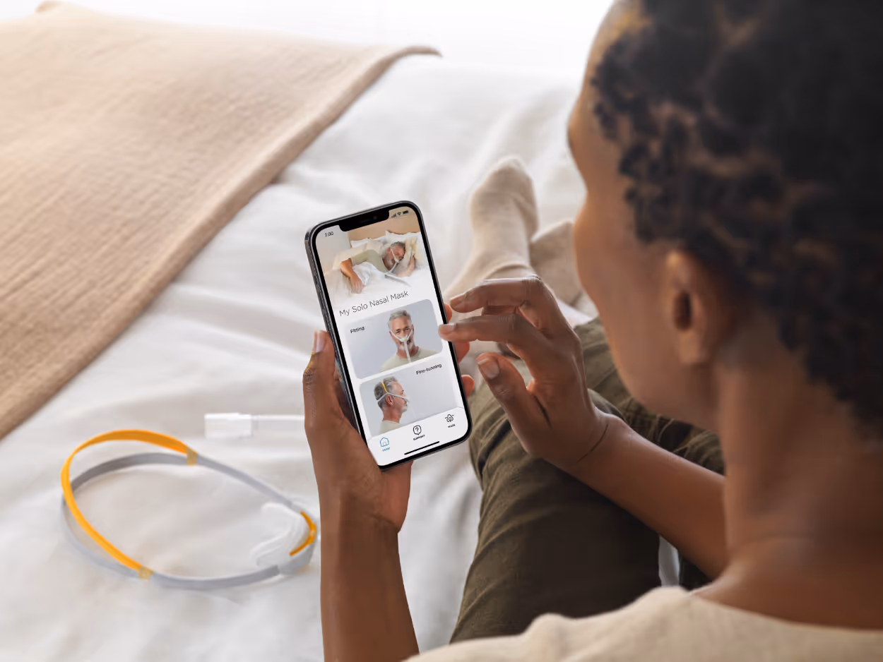 Côté Santé employees behind reception desk