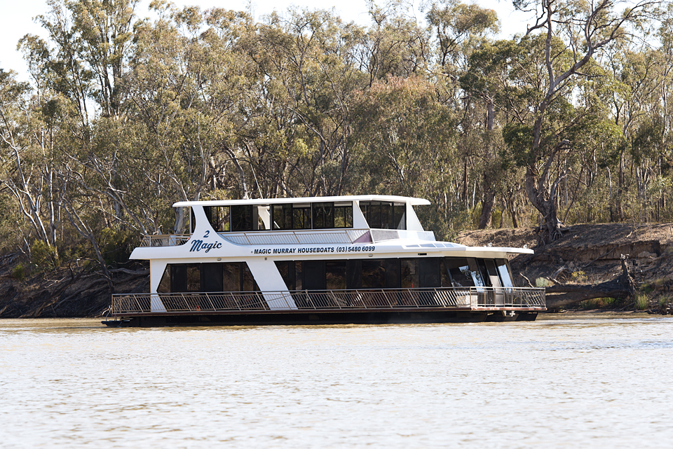 Executive HouseBoats Murray River website project image 2.