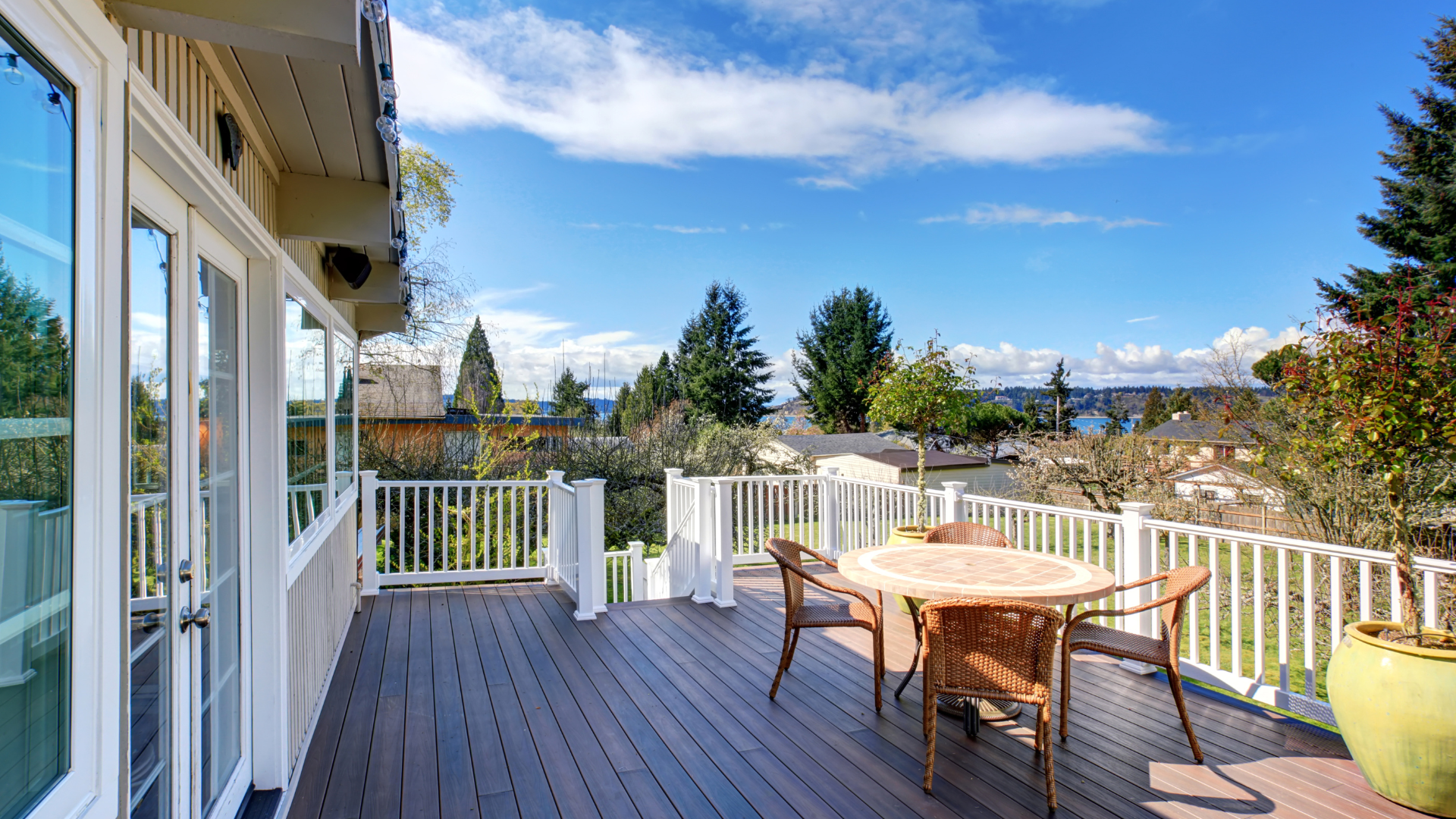 End-of-Summer Deck Maintenance for Year-Round Fun