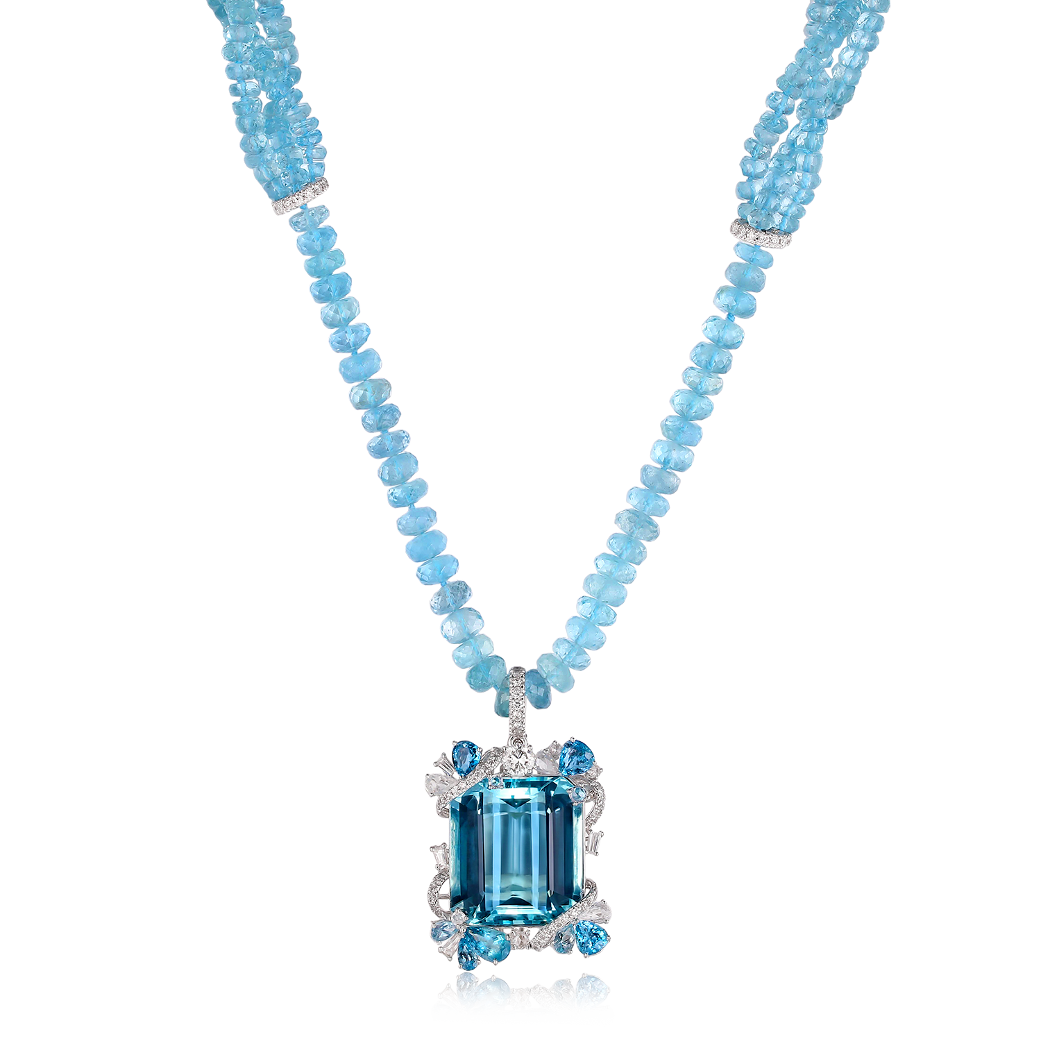 Accompanied by a Bellerophon Gemlab report, stating that the 38.181 carat aquamarine is natural, Blue, No indications of any treatment. This gemstone presents the rare quality of being Interally Flawless.
