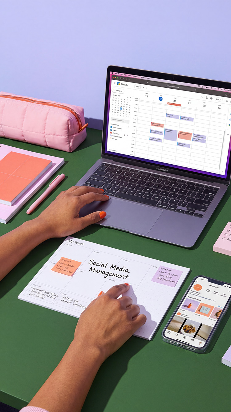 Banner Service Social Media Management