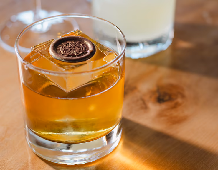 Cocktail with decorative ice