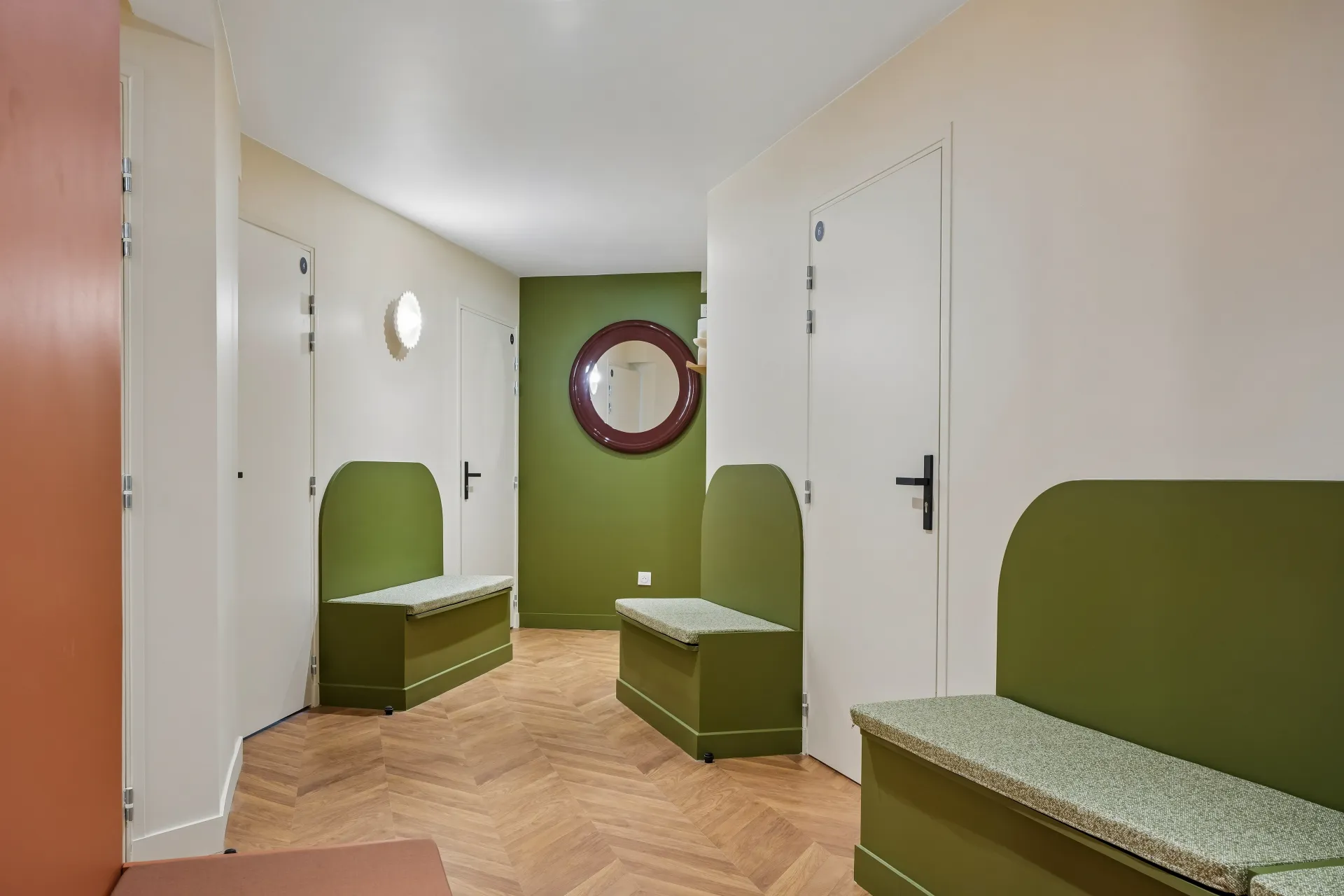 Espace d'attente du centre Via Sana Sainte Anne, Paris 14e