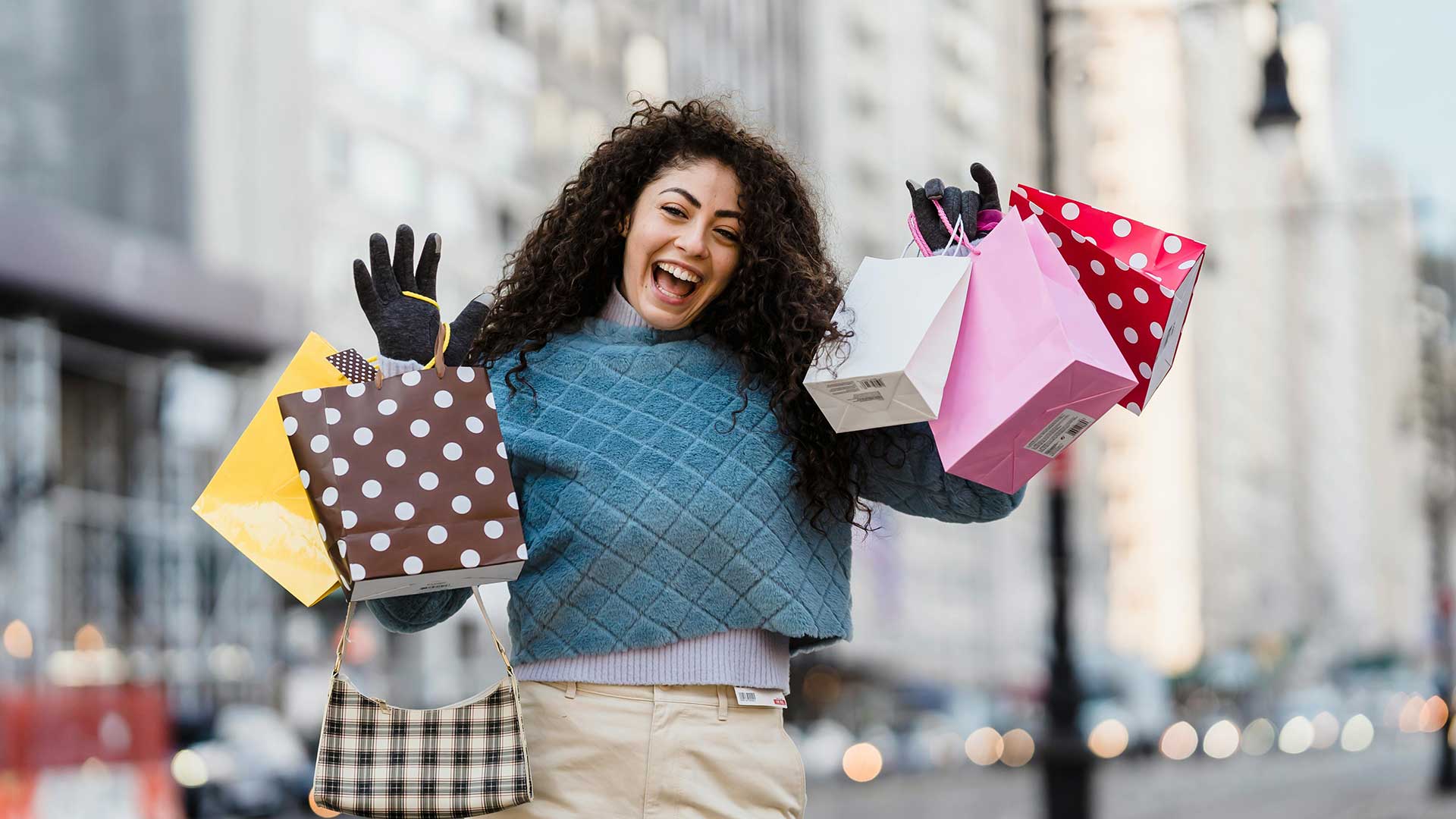 Getting Ready for Holiday Shopping: What Amazon Vendors and Sellers Need to Do Now