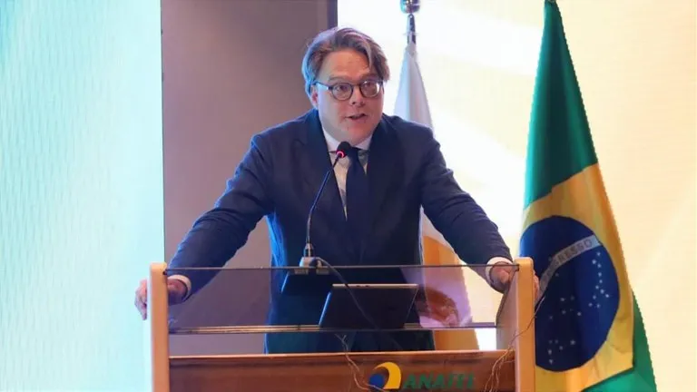 Seminários com Ino Augsberg discutem os desafios do Direito Informacional
