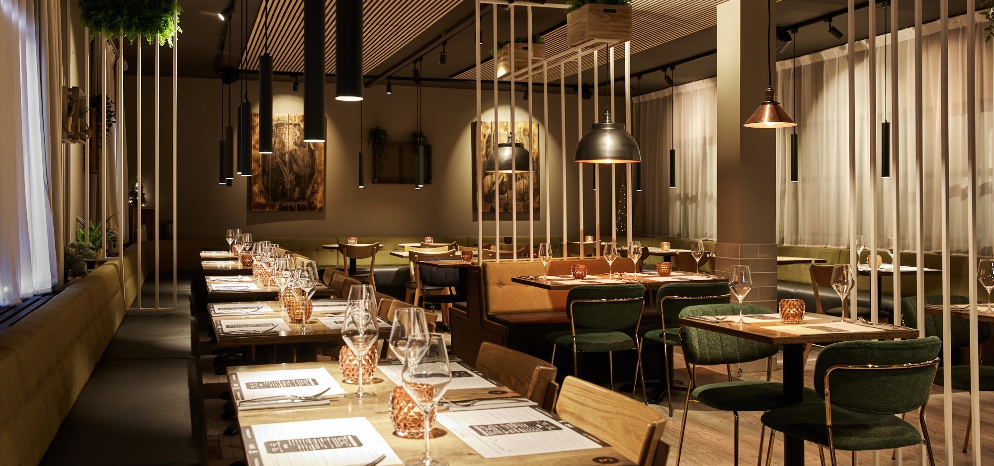 Take Off Bistro at KONVIN Hotel