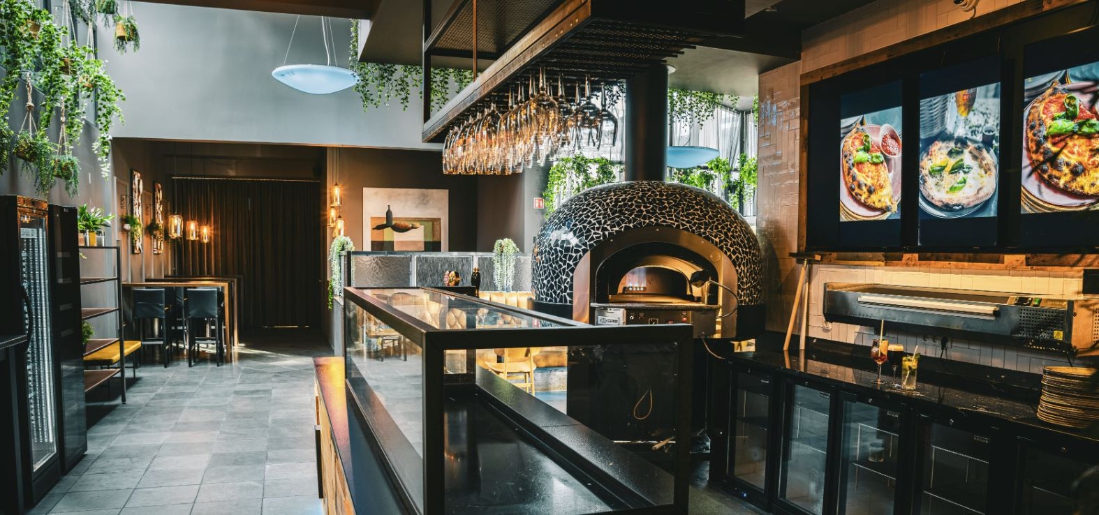 Indo-Italian Restaurant Reykjavik