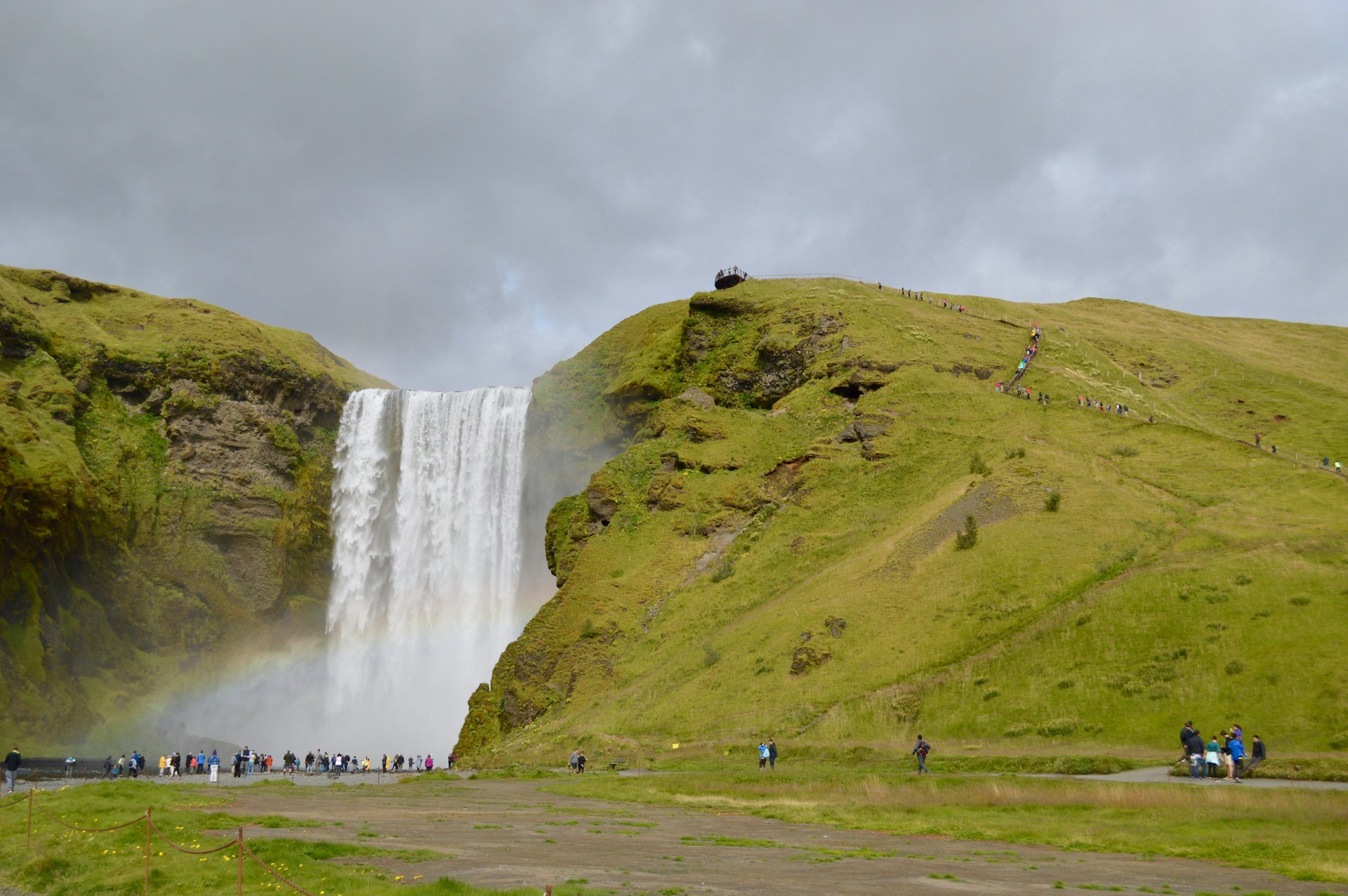 How to See Iceland Without a Car (Tours & Alternatives)