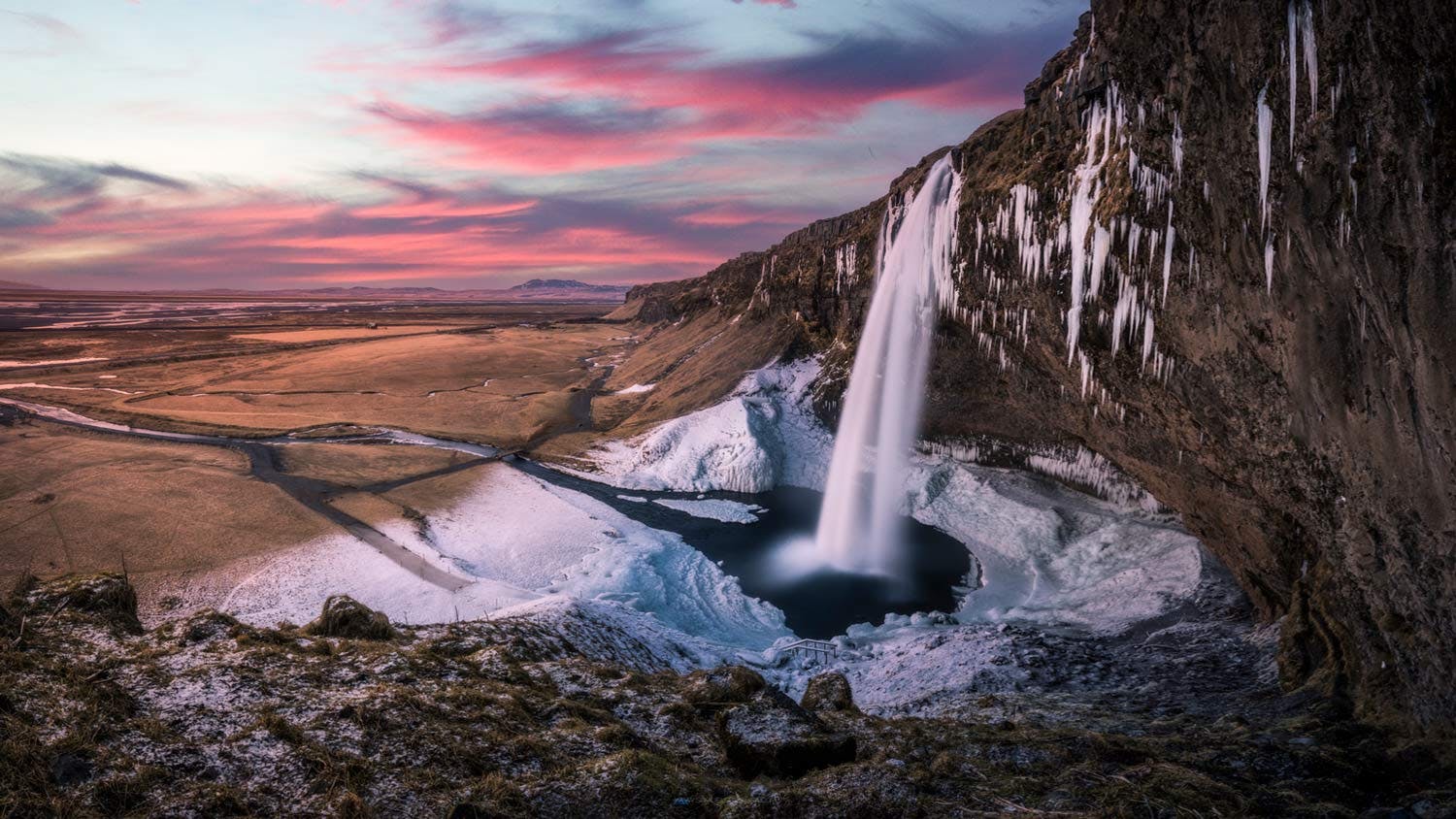 8 Day Around Iceland Winter Minibus Tour