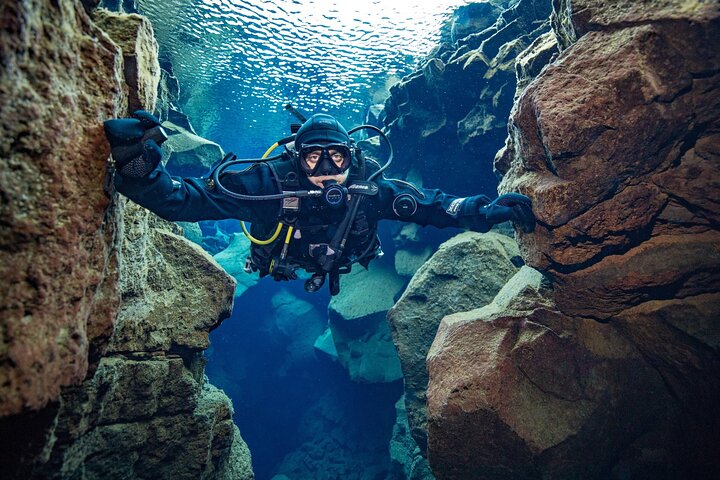 Scenery on the Silfra diving tour, Iceland