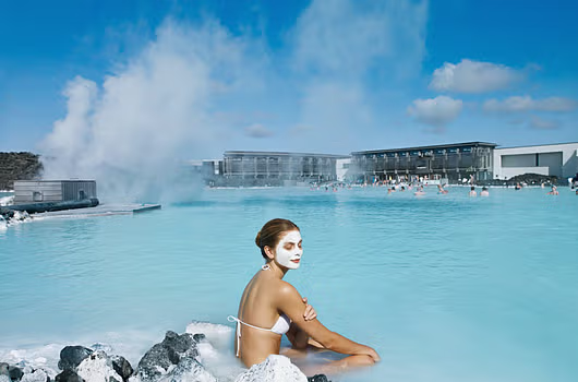 Blue Lagoon Admission with Round-Trip Transfers from Reykjavik