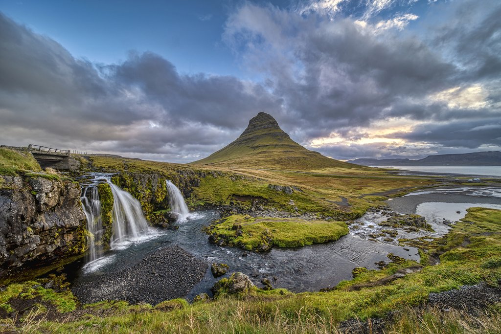 Snaefellsnes Peninsula vs. Golden Circle: Which One Should You Visit?