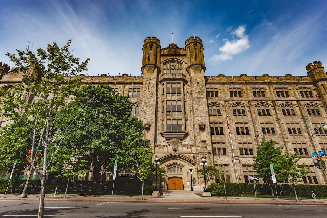 Connaught_Building_(36450085821)
