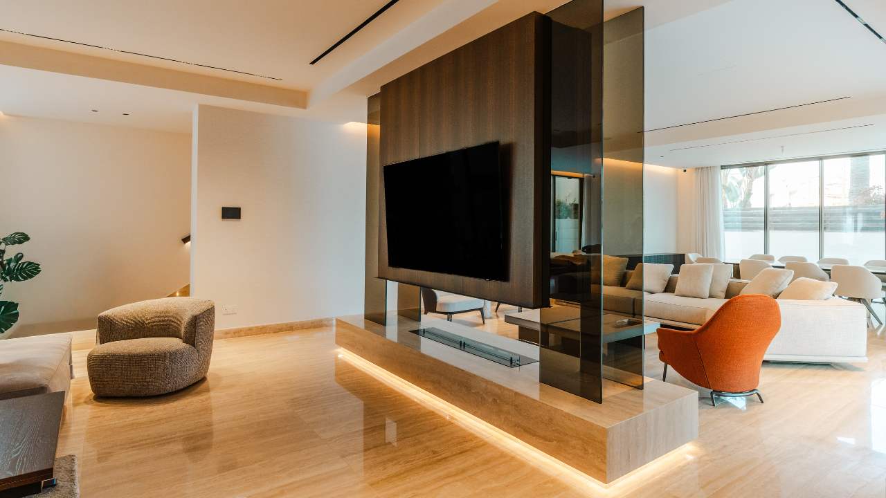 The best wooden furniture layouts for open-plan living spaces