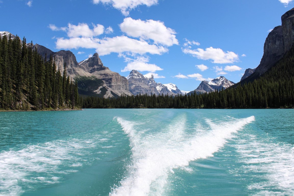 maligne lake