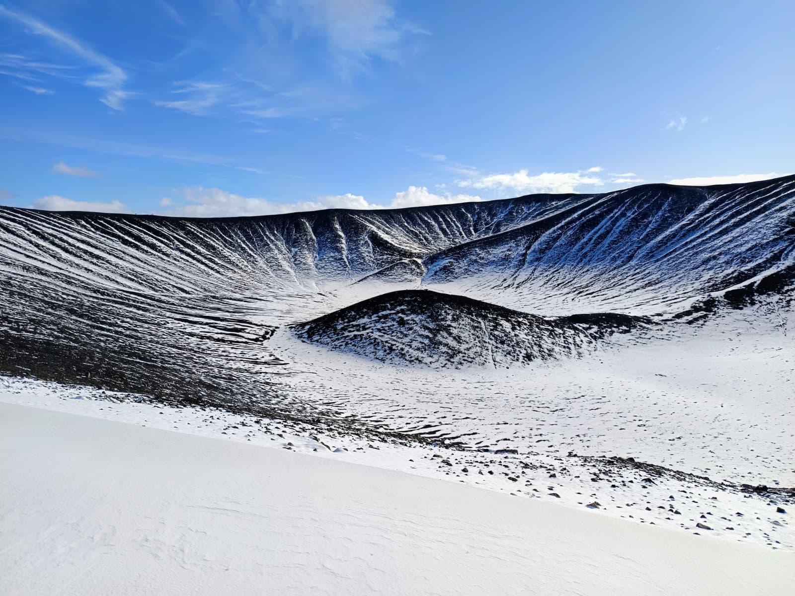 Hverfjall sopečný kráter
