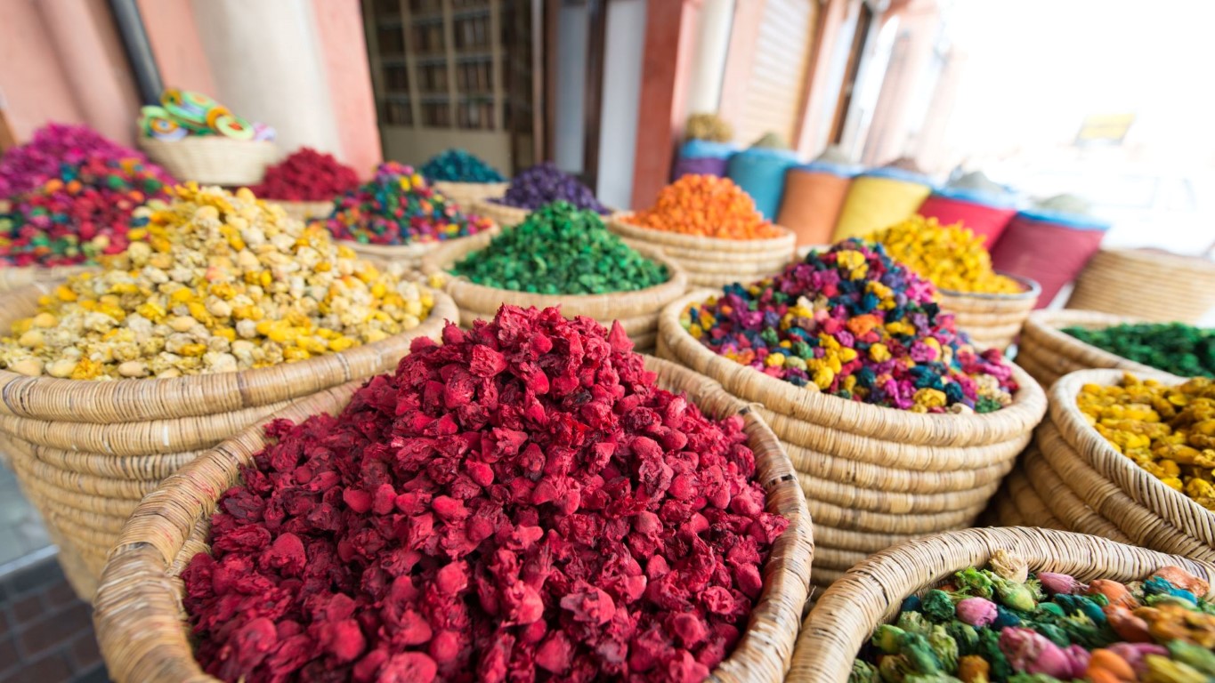 koření a bylinky, tržiště