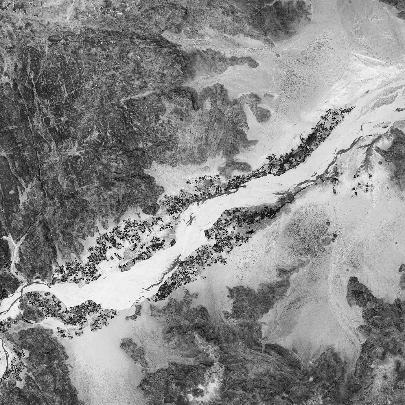 A high resolution declassified KH-7 GAMBIT spy satellite image of Najran, Saudi Arabia from May 1, 1965.