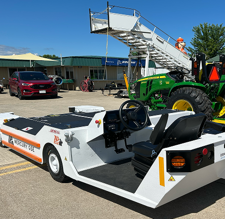 Oshkosh Lektro 88i on Tarmac, leasing from Mercury GSE