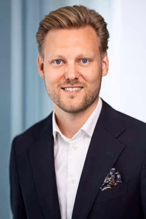 Mads Aarup Pedersen Monthio CEO & Co-Founder 