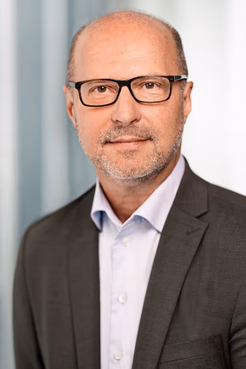 Mads Aarup Pedersen Monthio CEO & Co-Founder 