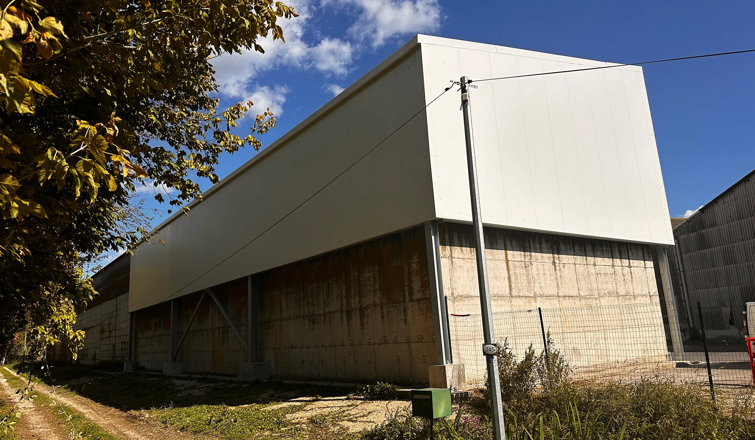 Traitement acoustique industriel pour Rousselot par Xylecho