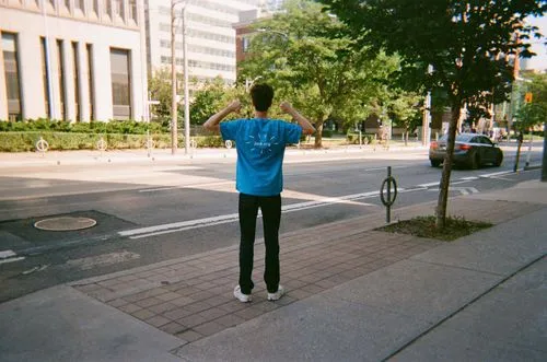 Participant wearing a t-shirt of jack.org merch on the street