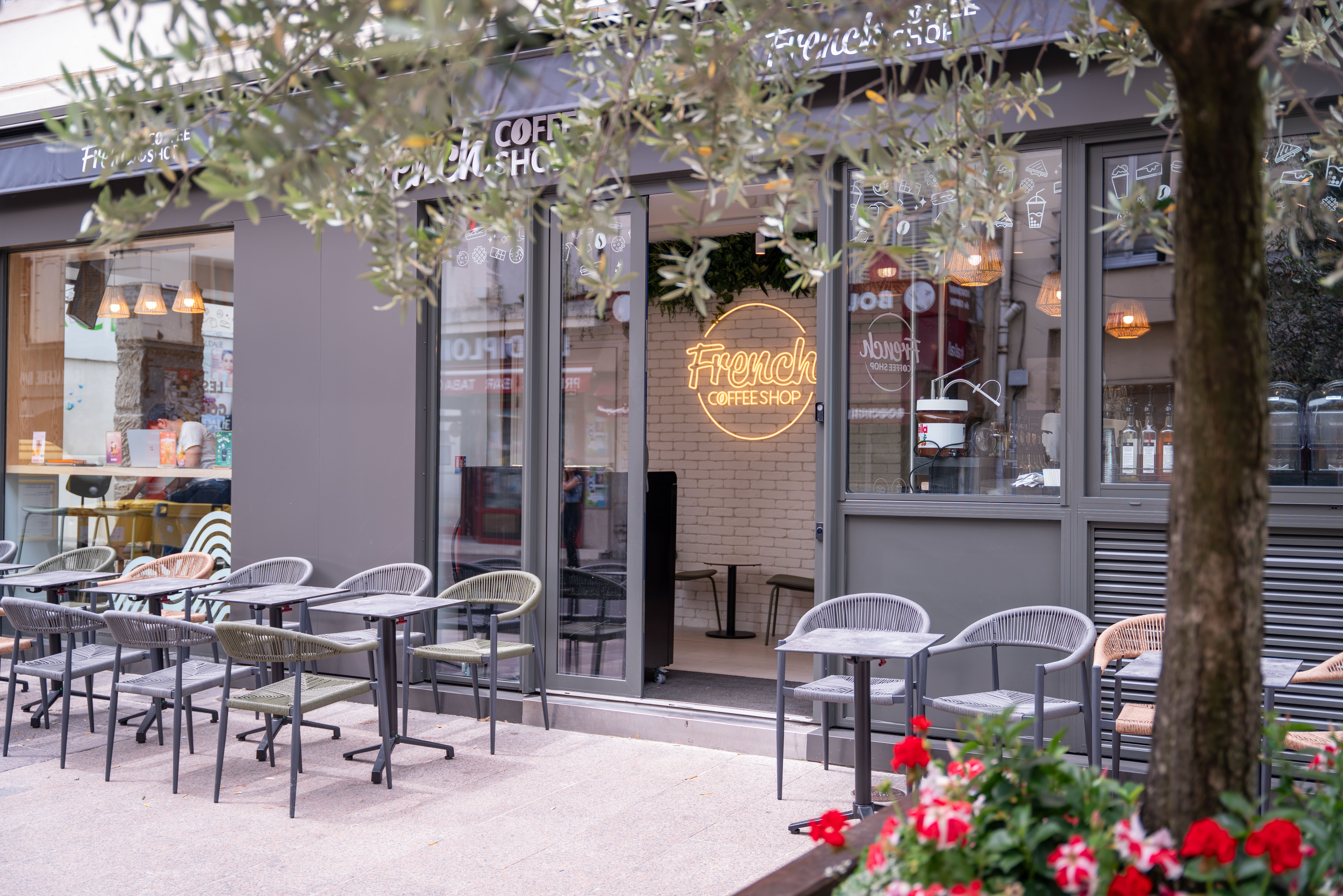 Devanture d'un french coffee shop