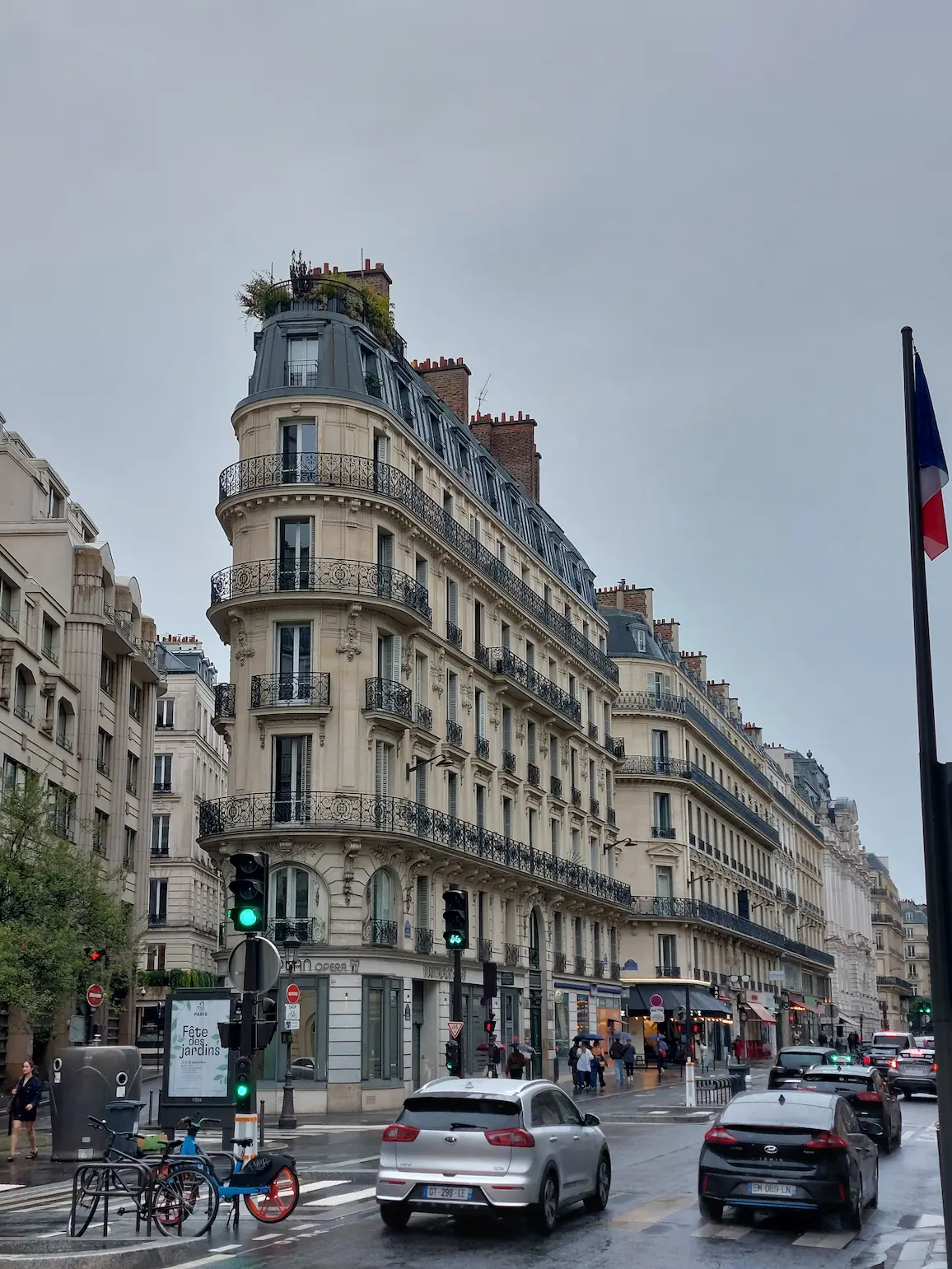 Rue parisienne
