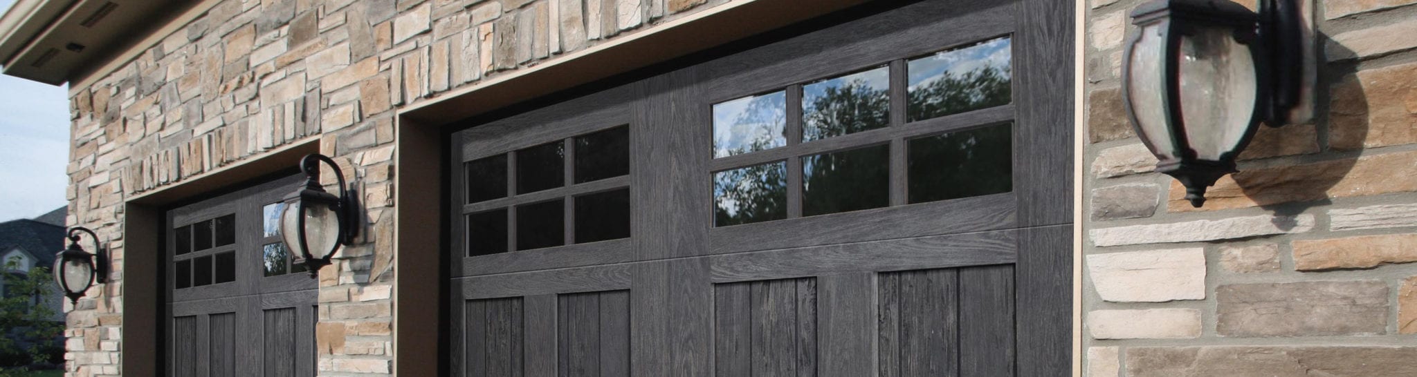 Milwaukee Neighborhood Garage Doors