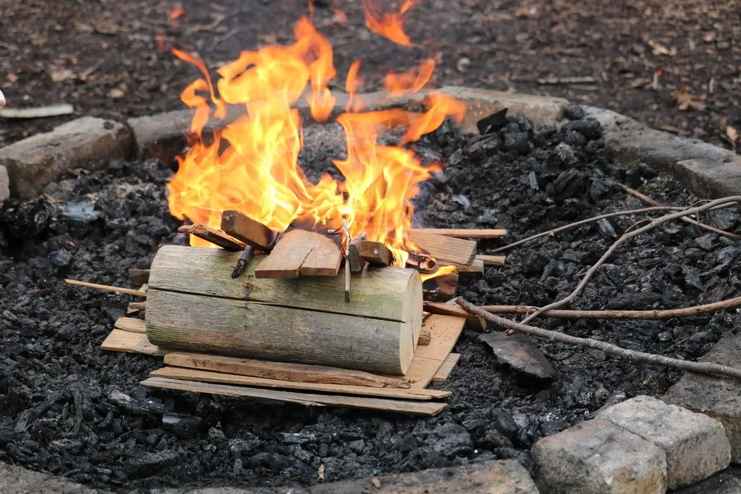 Amphitheatre campfire