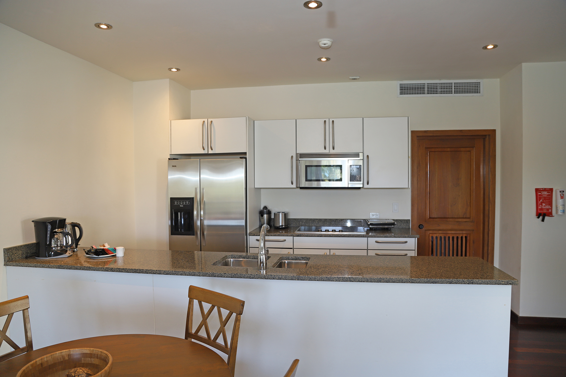 One-Bedroom Hillside Coastal Apartment, Antigua — image 14 of 16 — Antigua and Barbuda