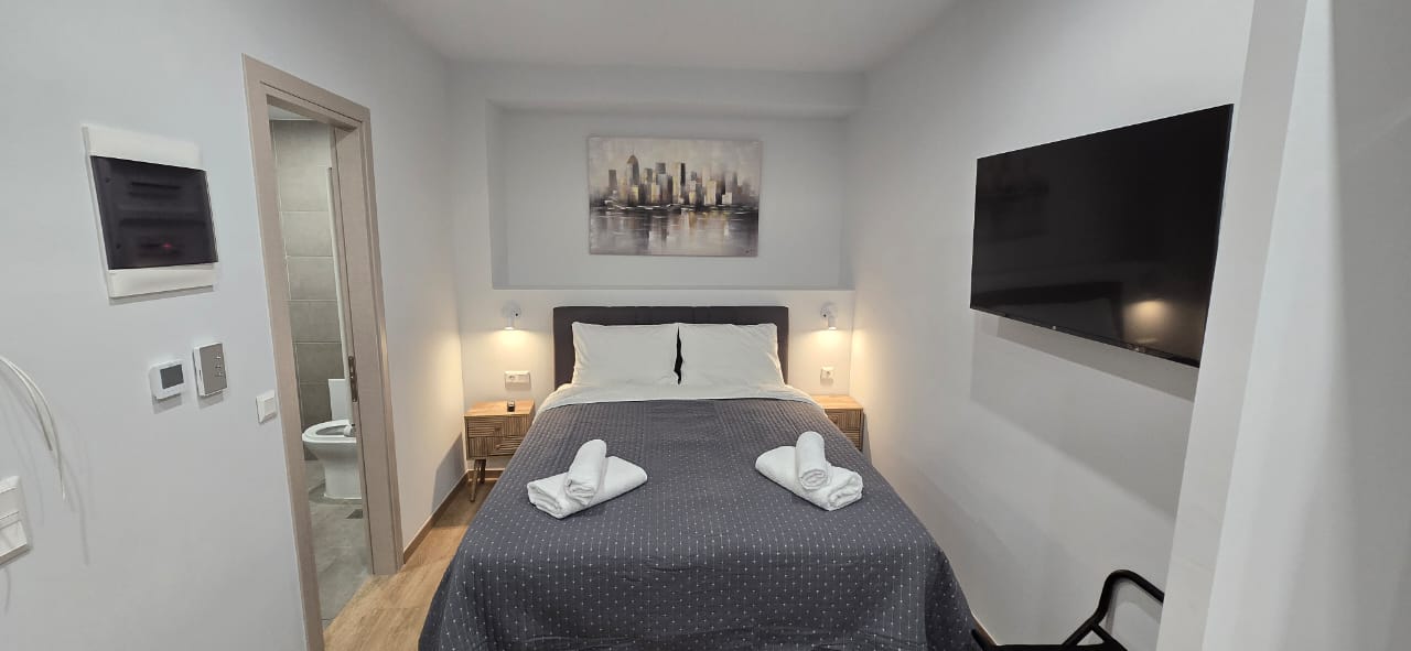 Contemporary Studio Apartments in Dafni — image 3 of 24 — Dafni, Greece