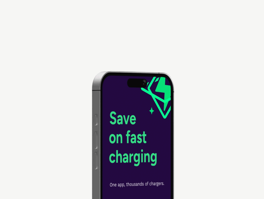 Animation of mobile phone showing the Presto logo with text "Save on fast charging. One app: thousands of chargers"