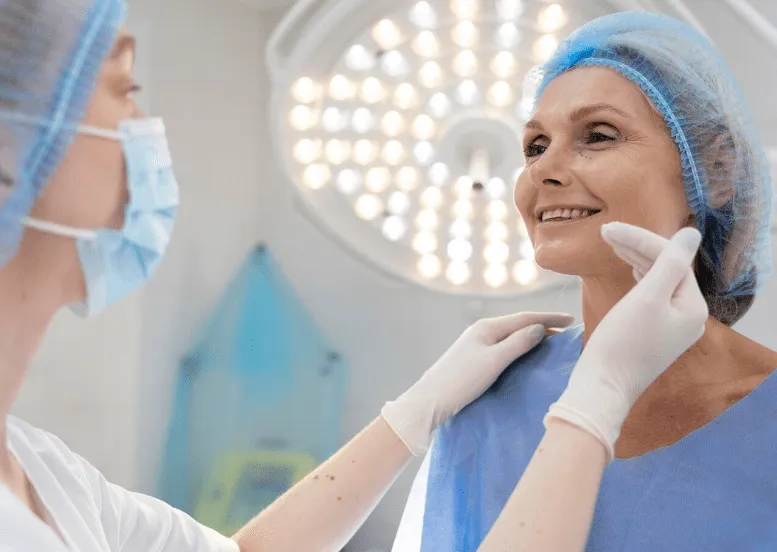 Cuello y escote renovados: el secreto para una piel joven más allá del rostro