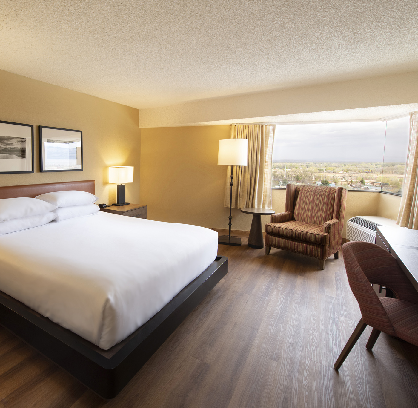 King guest room Hotel Albuquerque