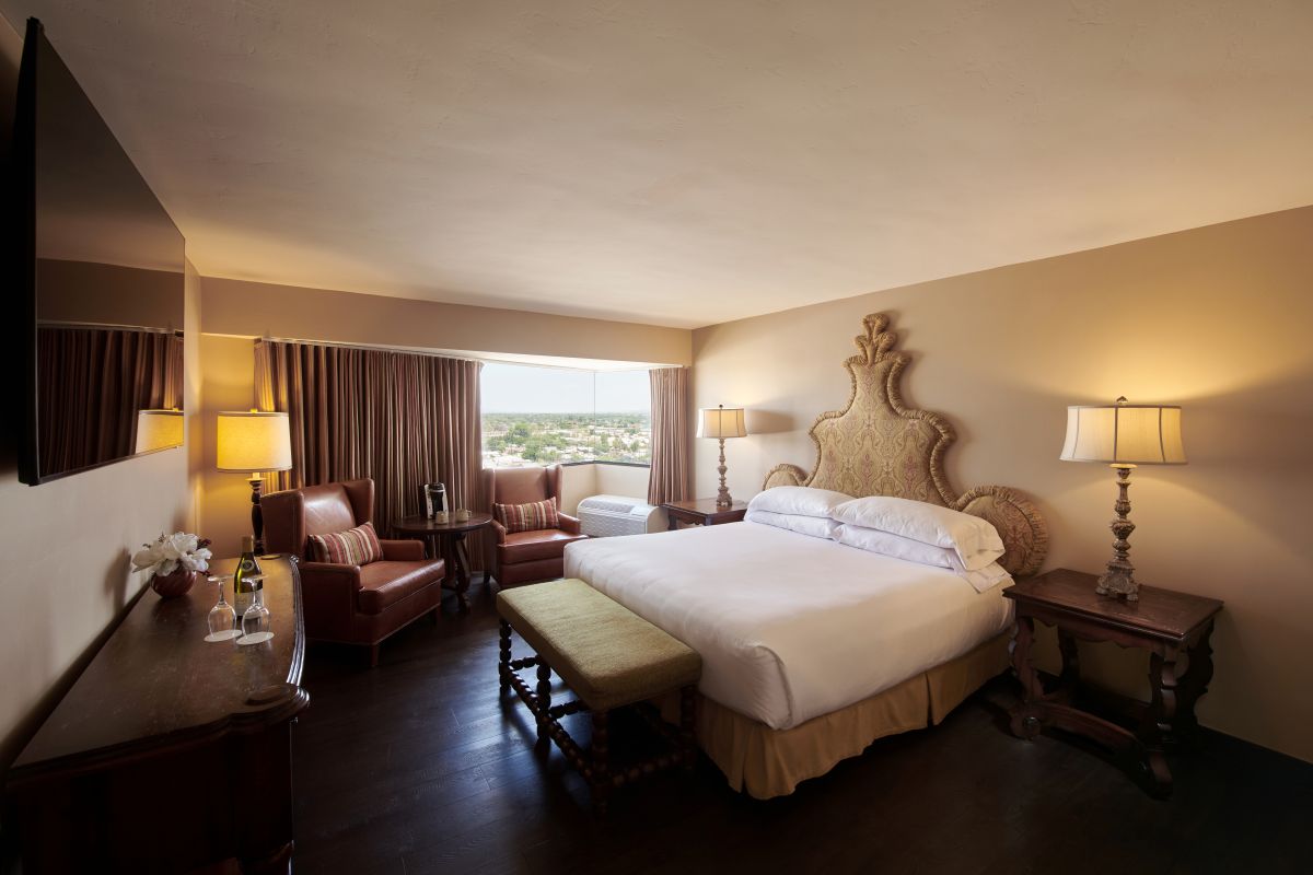 Image of a presidential suite