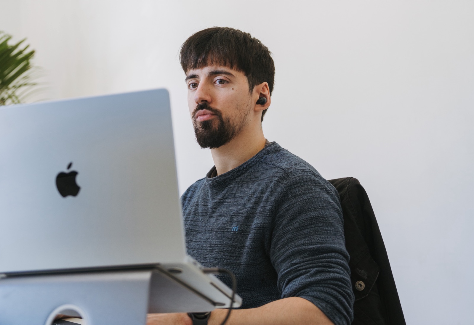 A Somnio engineer working on a laptop