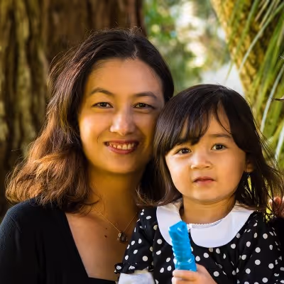 Headshot of Ruth Han